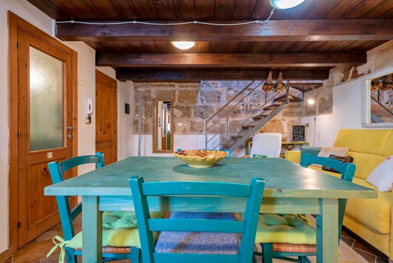 Topaz Attic In Old Town By Sea Apartment *